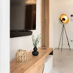 Fuezliget Gardenlight Apartment
