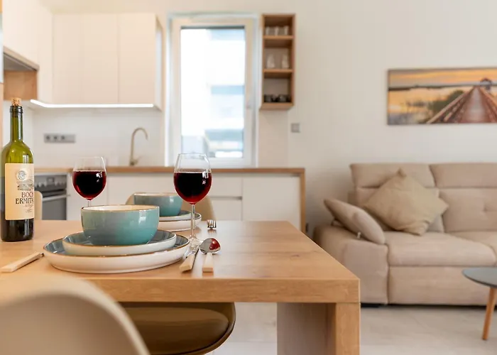 Fuezliget Gardenlight Апартаменты Балатонфюзфё