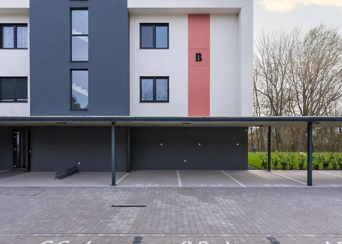 Fuezliget Gardenlight Appartement *